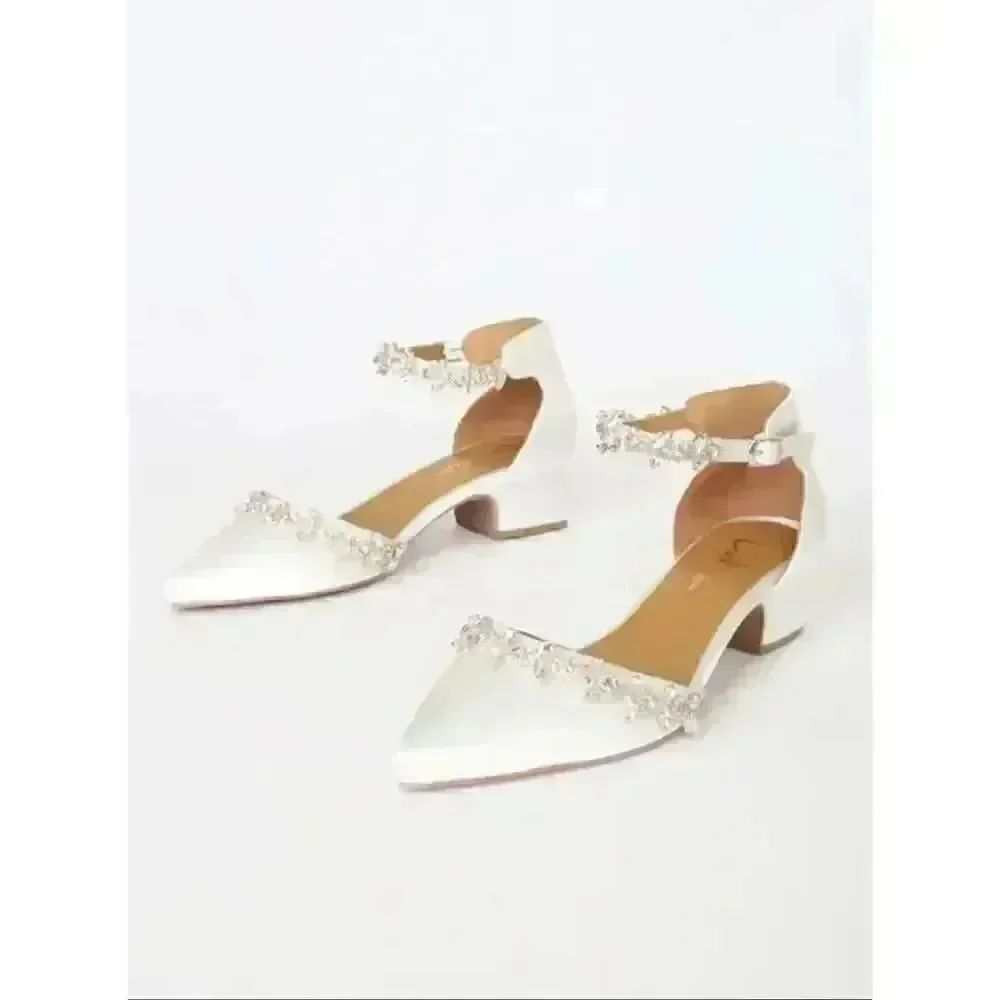 Lulus Swayy White Satin Rhinestone Ankle Strap pointed bridal Heels size 7.5